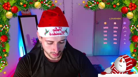 Snapshot of ares_blue chatting on December 26, 10:48 am ares blue online show from December 26, 10:48 am