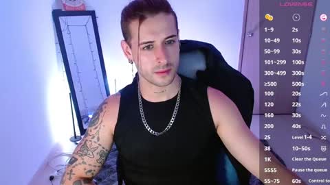 Snapshot of ares_blue chatting on March 3, 11:06 am ares blue online show from March 3, 11:06 am