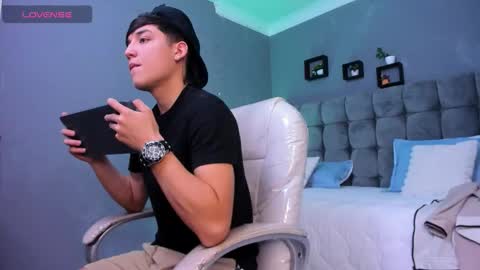 Ares online show from November 18, 5:33 am