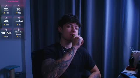 Snapshot of ares_dickson1 chatting on October 24, 6:59 am Ares online show from October 24, 6:59 am