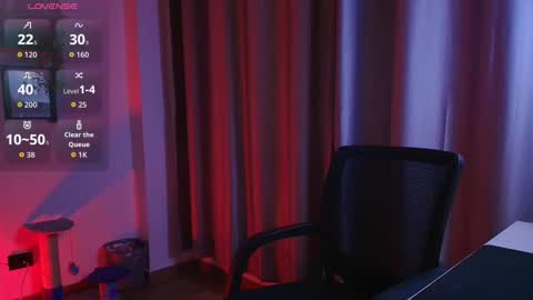 Snapshot of ares_dickson1 chatting on October 28, 9:06 pm Ares online show from October 28, 9:06 pm