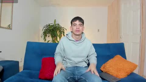 Snapshot of ares_johnsonn chatting on October 6, 11:59 am Ares online show from October 6, 11:59 am