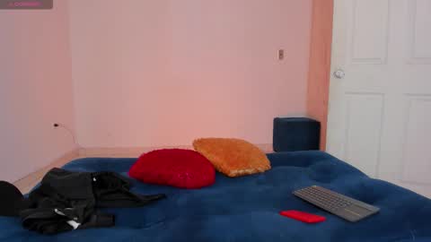 Snapshot of ares_johnsonn chatting on September 24, 2:04 pm Ares online show from September 24, 2:04 pm