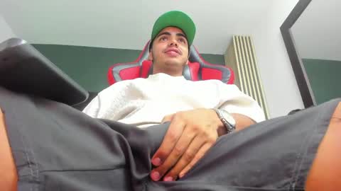 ares_pain_ online show from April 7, 7:25 pm