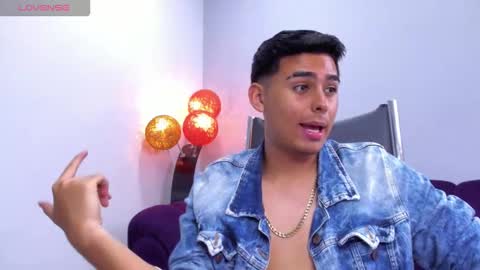 MATTHEW online show from November 29, 1:35 pm