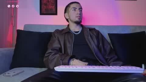 Mateo online show from January 16, 4:43 pm