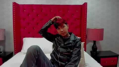 AresPaxton online show from March 21, 9:47 am