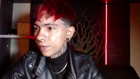 AresPaxton online show from April 1, 10:50 am