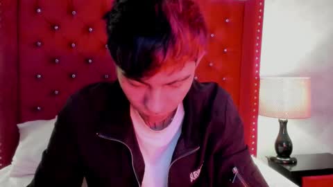 AresPaxton online show from March 19, 8:50 am