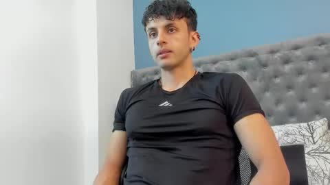 Snapshot of ariasaadeh chatting on September 27, 12:36 pm ariasaadeh online show from September 27, 12:36 pm
