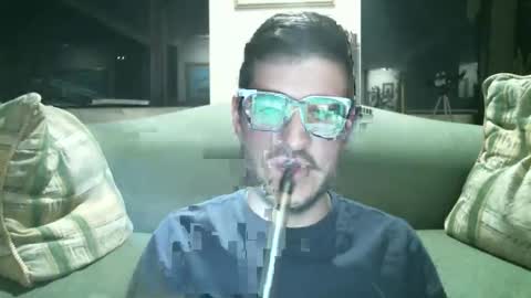Snapshot of arielsinho chatting on October 6, 1:10 am Anon online show from October 6, 1:10 am