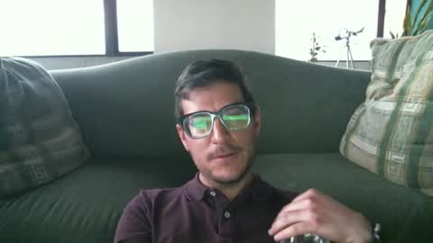Snapshot of arielsinho chatting on October 4, 11:09 pm Anon online show from October 4, 11:09 pm