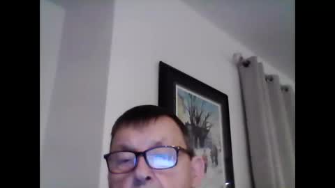Snapshot of ariens chatting on December 4, 1:14 am ariens online show from December 4, 1:14 am
