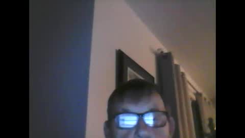 Snapshot of ariens chatting on February 4, 3:33 am ariens online show from February 4, 3:33 am