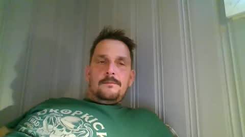 ariparikrigsmann online show from November 29, 1:02 pm