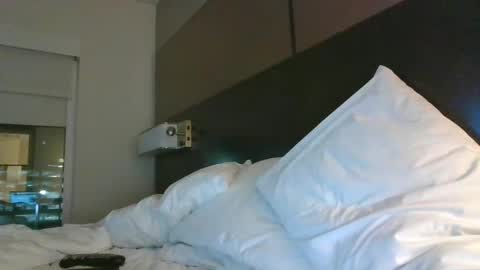 Snapshot of arizonapiercedcock chatting on February 9, 2:49 am Jasson online show from February 9, 2:49 am