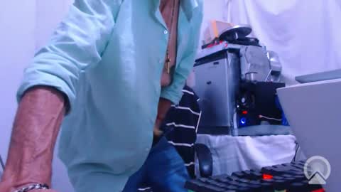 armaduradeacero online show from October 21, 5:54 am