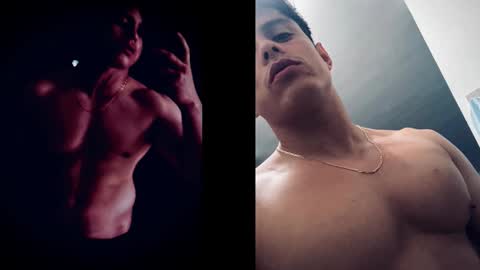 Snapshot of arminjones1 chatting on October 13, 8:42 am   online show from October 13, 8:42 am