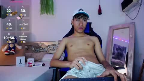 Snapshot of armondx_parkr chatting on February 17, 2:48 pm armond online show from February 17, 2:48 pm