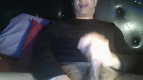 Snapshot of arnie774u chatting on January 29, 2:19 am arnie774u online show from January 29, 2:19 am