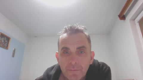 Snapshot of aromannn chatting on December 18, 4:39 pm aromannn online show from December 18, 4:39 pm