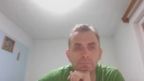 Snapshot of aromannn chatting on January 18, 4:21 pm aromannn online show from January 18, 4:21 pm