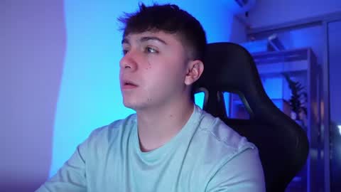 aron__cooper online show from June 24, 6:11 pm
