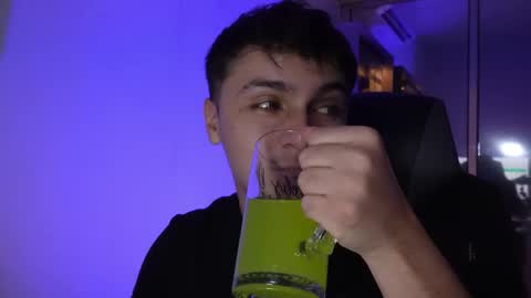 Snapshot of aron__cooper chatting on November 1, 11:31 pm aron__cooper online show from November 1, 11:31 pm