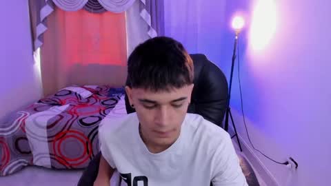 Aaron online show from May 12, 9:23 pm