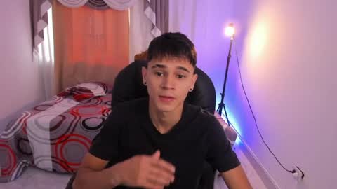 Aaron online show from May 2, 10:01 pm