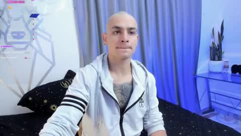 Aron Santoro online show from January 12, 4:31 am