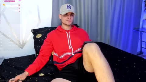 Aron Santoro online show from February 13, 4:11 am
