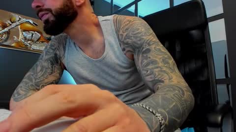 AronGrant online show from March 21, 10:31 am