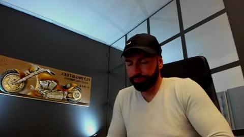 AronGrant online show from May 11, 11:56 am