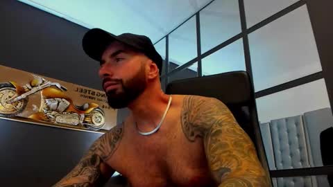 Snapshot of arongrant chatting on September 10, 9:30 am AronGrant online show from September 10, 9:30 am
