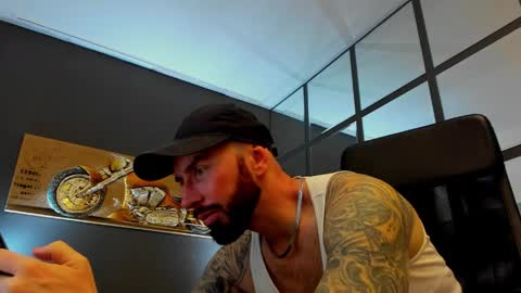 AronGrant online show from April 28, 9:25 am