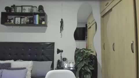 ARON  Independent model  online show from January 17, 1:19 am