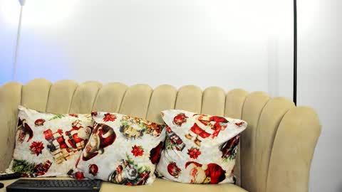   online show from December 5, 1:13 am