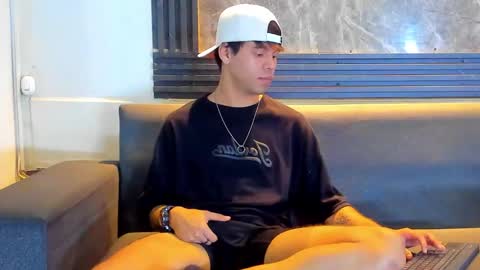 Aroon   online show from January 11, 9:40 pm