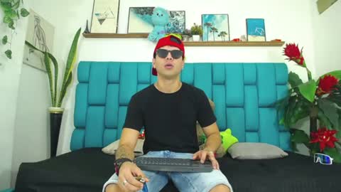Aroon   online show from June 13, 1:42 pm