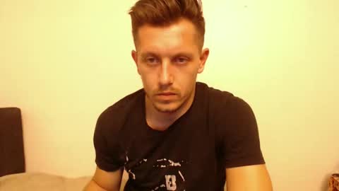 arromwilliam90 online show from December 7, 9:50 am