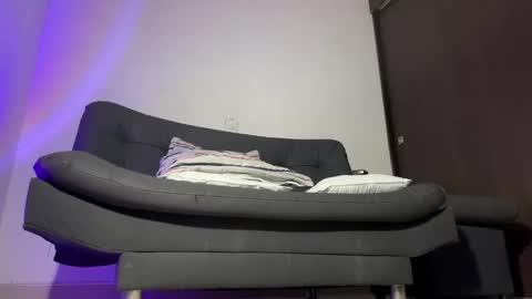 Snapshot of arteemiis chatting on March 12, 12:10 am online show from March 12, 12:10 am