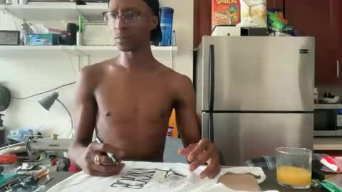 artfulmuscle212 online show from February 17, 7:24 pm