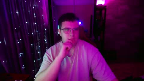 arthurabel online show from April 2, 1:03 am