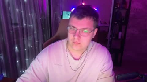 arthurabel online show from March 16, 4:00 pm