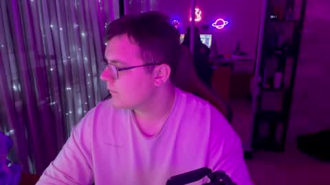 arthurabel online show from March 27, 10:00 pm