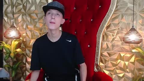 Snapshot of arthurcox_ chatting on September 11, 11:48 pm arthurcox_ online show from September 11, 11:48 pm