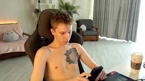 Archie online show from October 28, 5:43 am