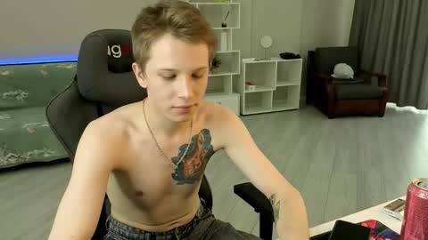 Archie online show from November 22, 5:07 am