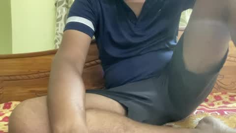 aryan_980763874 online show from April 21, 12:22 pm
